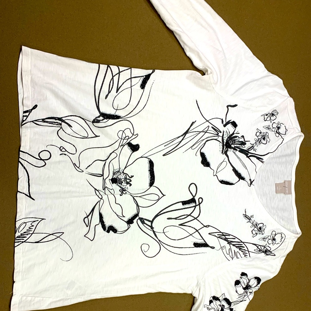 Chicos black and White long sleeve tee
